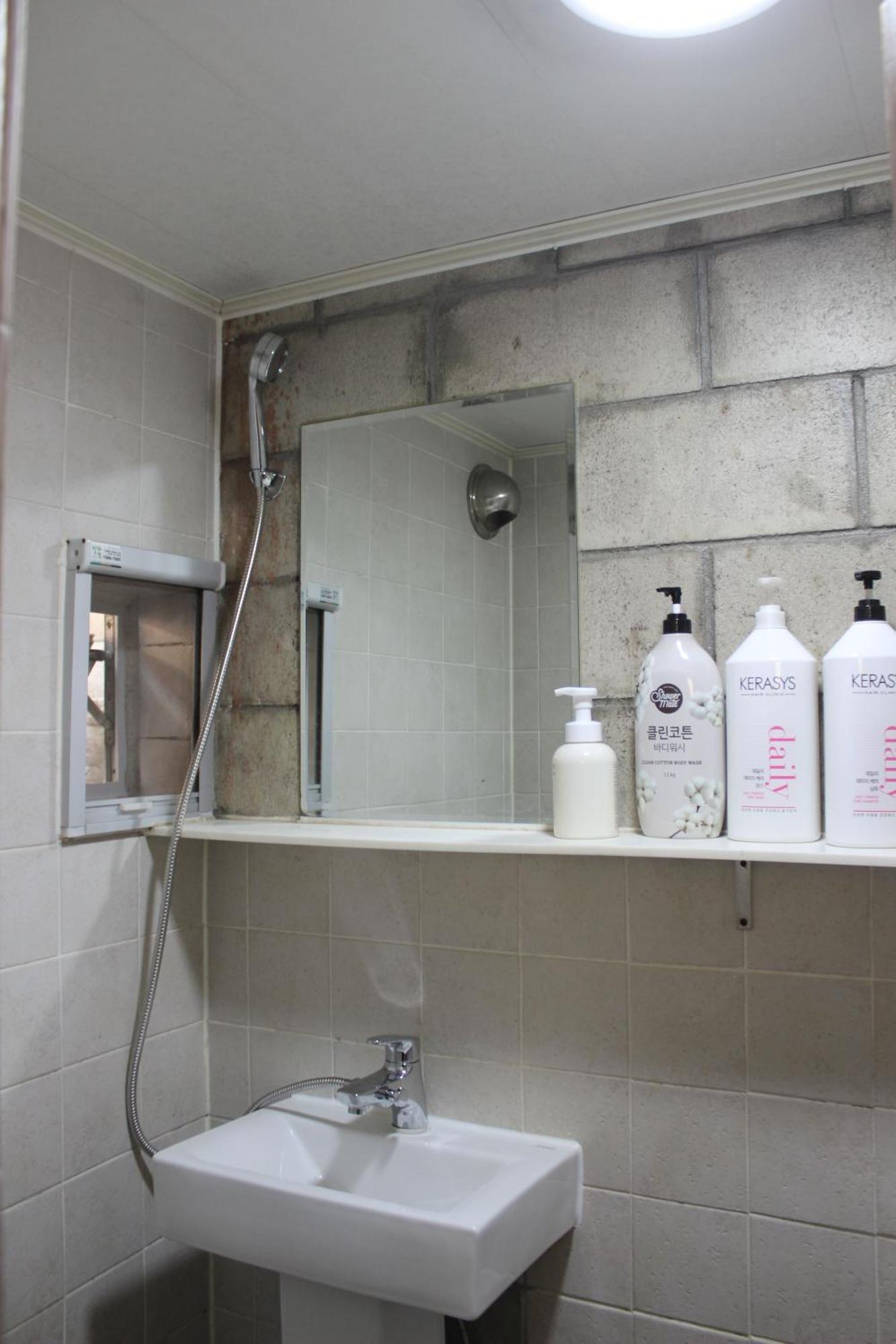 סיאול Hostel Jl In Chung-Jeong מראה חיצוני תמונה